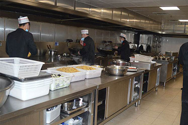 为什么千亿球友会设备都采用不锈钢材质