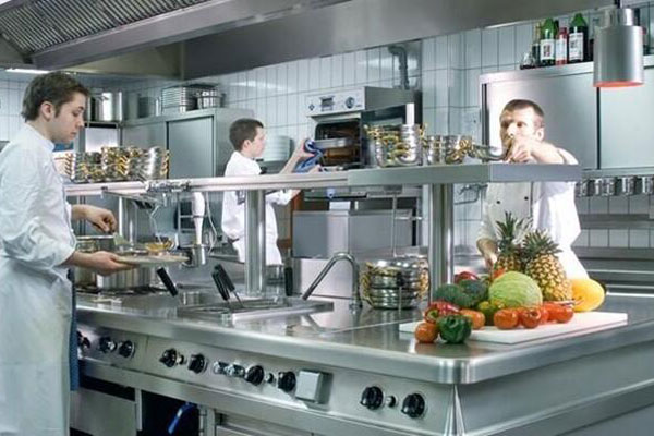 西餐厅千亿球友会设备有哪些