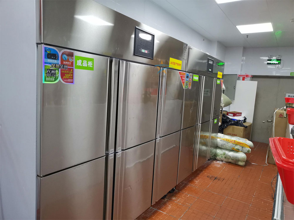 老佛爷铜炉蛙锅连锁餐饮千亿球友会工程六门雪柜