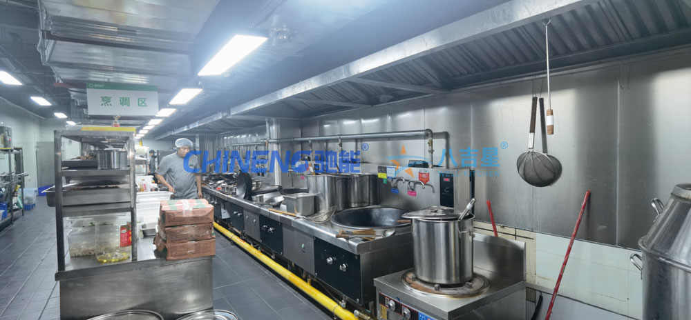 某大学第五食堂千亿球友会工程烹调区